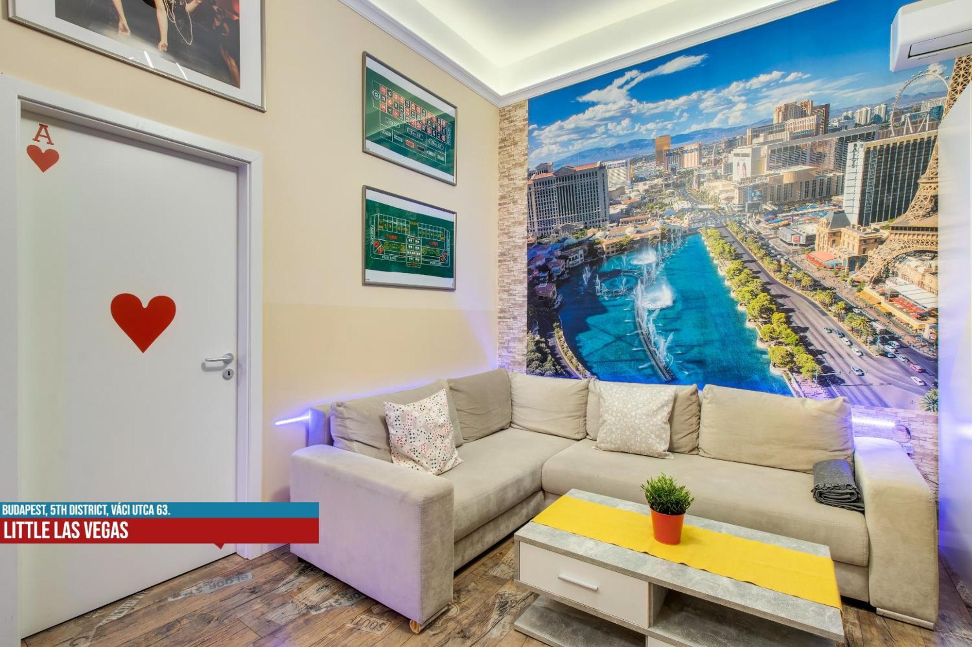 Little Americas Main Street Apartments บูดาเปสต์ ภายนอก รูปภาพ